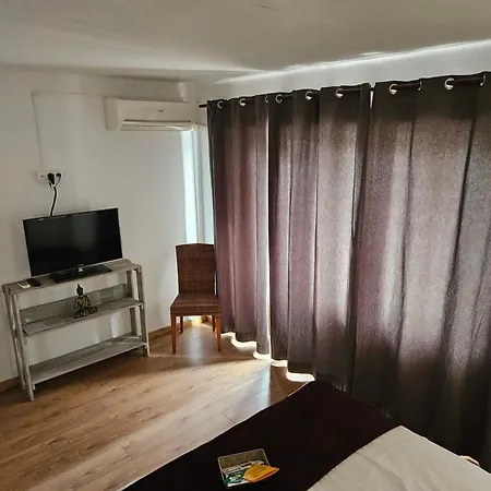 七旅馆及水疗中心 卡拉米洛